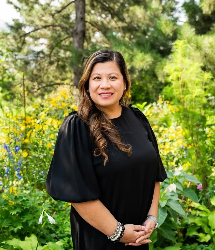 Dr. Tami Pham Headshot